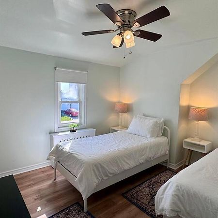 Near The Falls Two Bedroom - 5 Min Walk To Clifton Niagara Falls Luaran gambar
