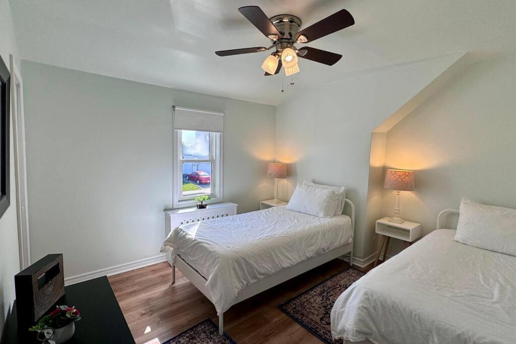 Near The Falls Two Bedroom - 5 Min Walk To Clifton Niagara Falls Luaran gambar
