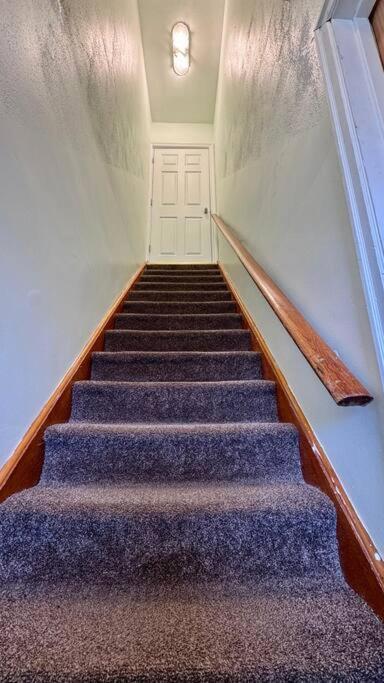 Near The Falls Two Bedroom - 5 Min Walk To Clifton Niagara Falls Luaran gambar