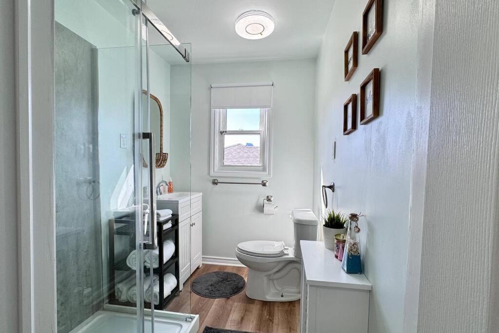 Near The Falls Two Bedroom - 5 Min Walk To Clifton Niagara Falls Luaran gambar